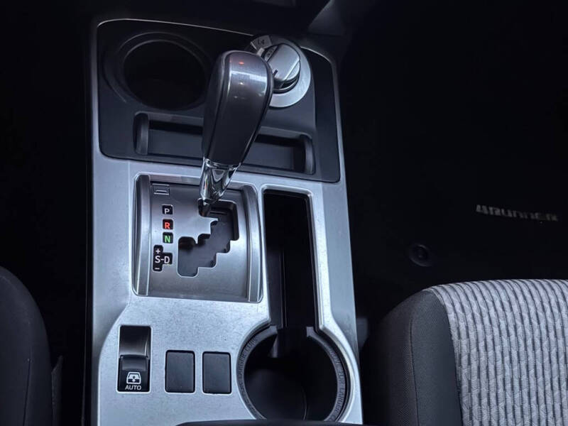 2022 Toyota 4Runner SR5