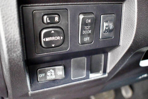 2016 Toyota Tundra SR5