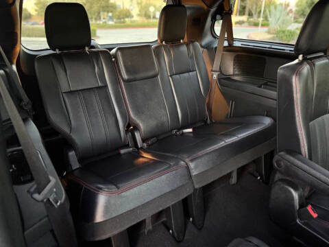 2014 Dodge Grand Caravan R/T