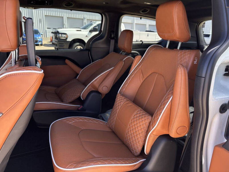 2026 Chrysler Pacifica Pinnacle