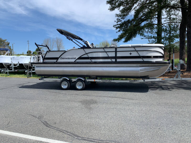 2022 Berkshire  23 ULSTS 3.0 for sale at Performance Boats in Mineral VA