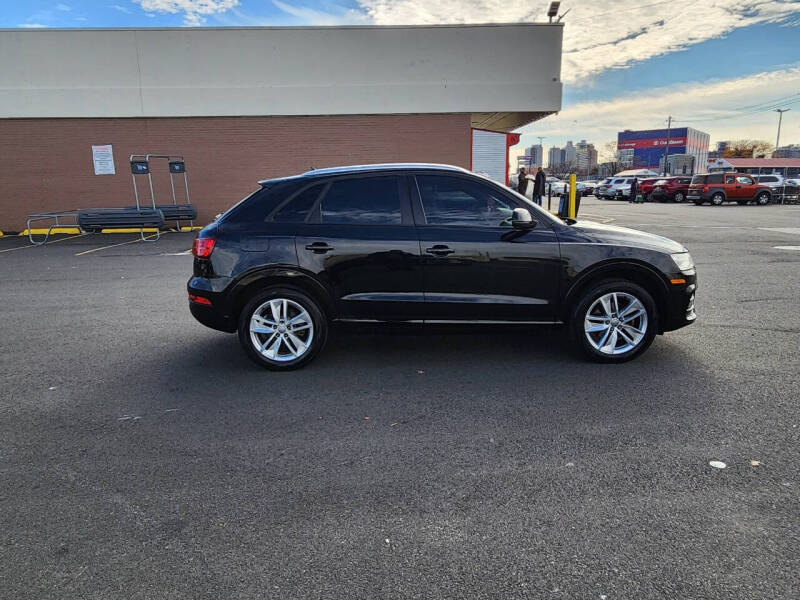 2017 Audi Q3 2.0T quattro Premium