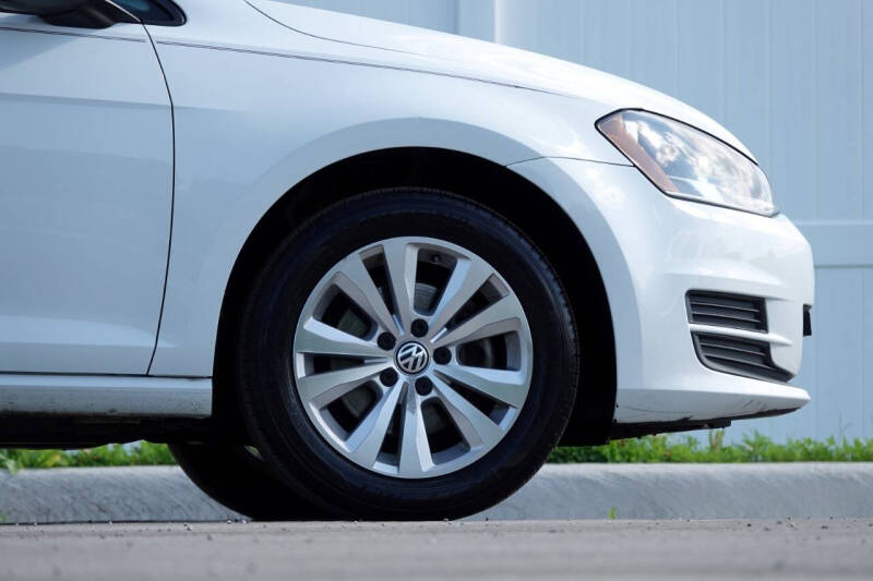 2015 Volkswagen Golf TDI SE