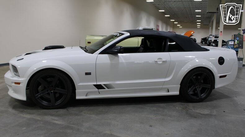 2005 Ford Mustang