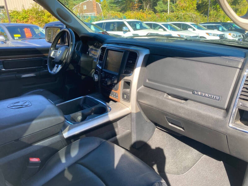 2017 RAM 1500 Laramie