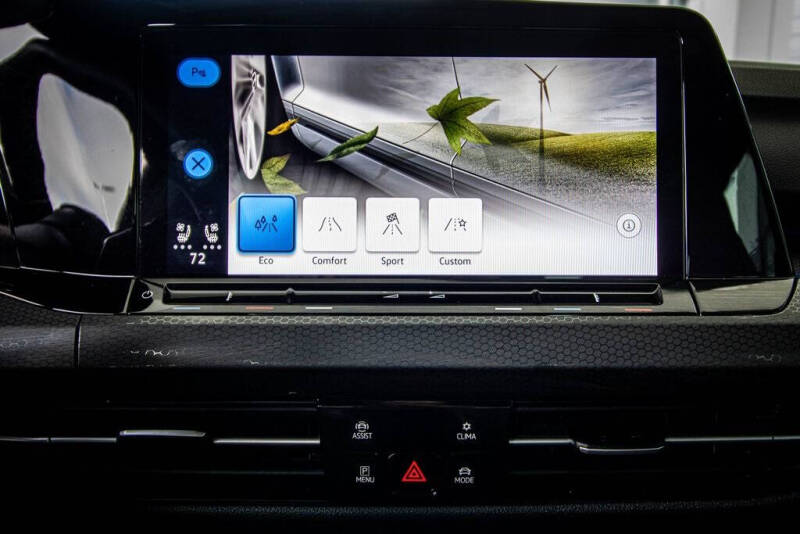 2023 Volkswagen Golf GTI SE