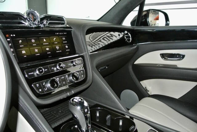 2023 Bentley Bentayga