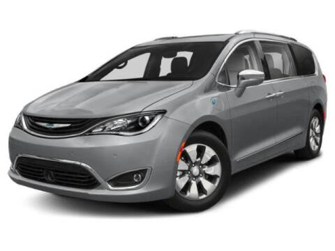 2017 Chrysler Pacifica Hybrid Touring Plus