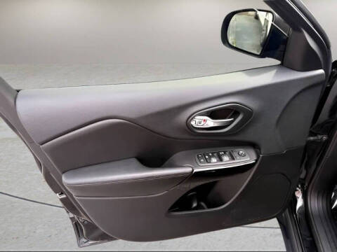 2019 Jeep Cherokee Altitude