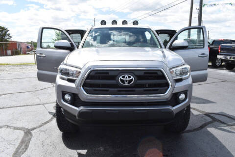 2017 Toyota Tacoma SR5