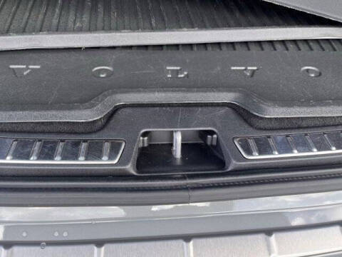 2024 Volvo XC90 Recharge T8 Ultimate Bright Theme 7P