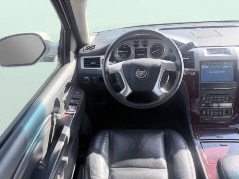 2012 Cadillac Escalade Luxury