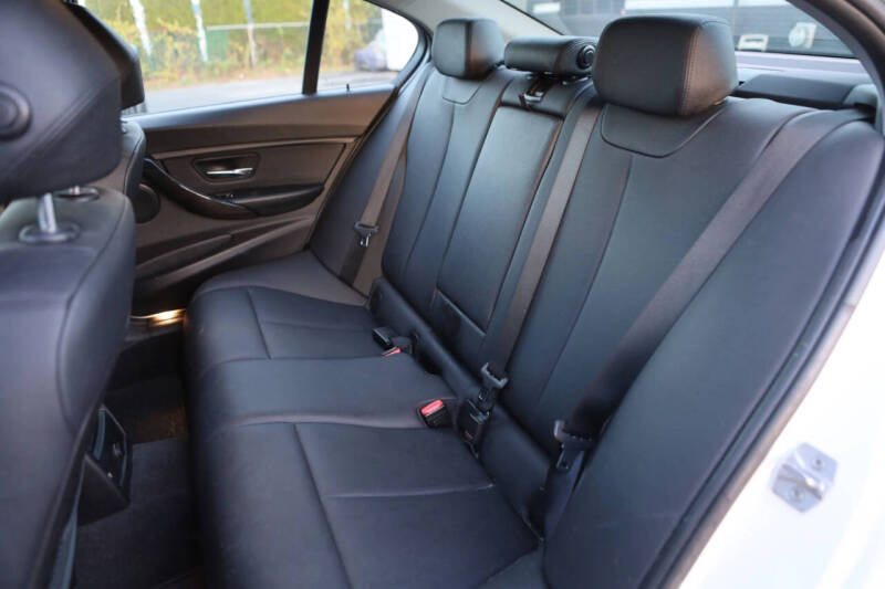 2016 BMW 3 Series 320i xDrive