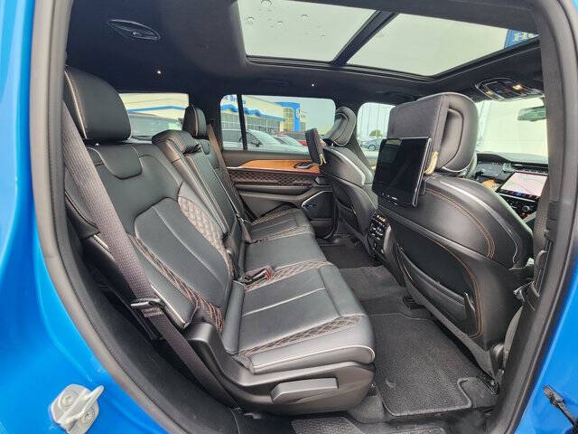 2023 Jeep Grand Cherokee L Summit Reserve