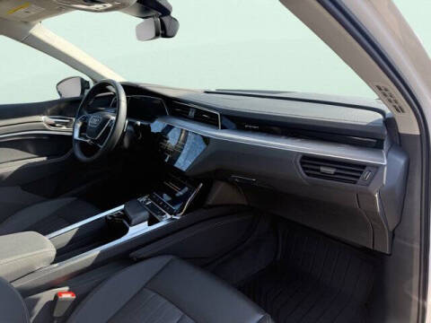 2024 Audi Q8 e-tron quattro Premium