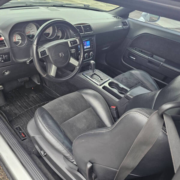 2009 Dodge Challenger SRT8