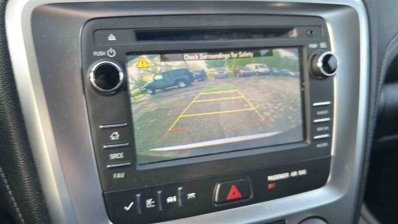 2016 GMC Acadia SLE-2