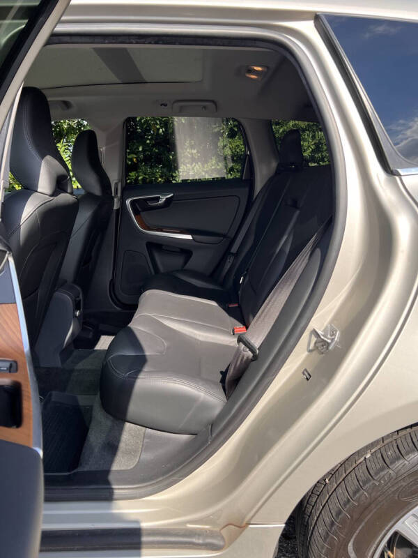 2017 Volvo XC60 T5 Inscription