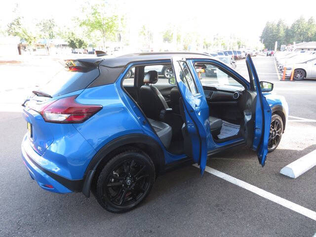 2023 Nissan Kicks SR