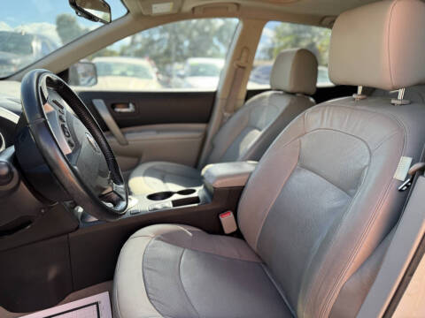 2013 Nissan Rogue SV w/SL Package