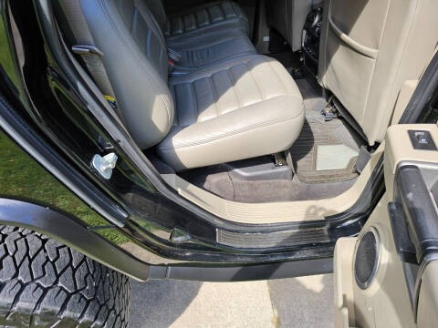 2003 HUMMER H2 Lux Series