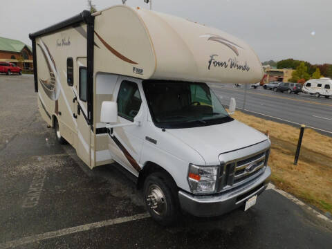 2018 Thor Industries FOUR WINDS 22B