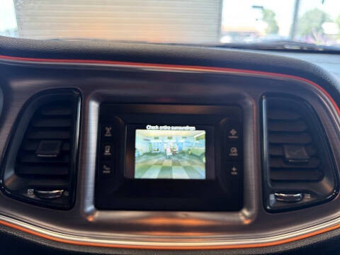 2017 Dodge Challenger SXT