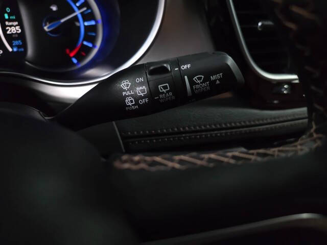 2025 Chrysler Pacifica Plug-In Hybrid Pinnacle