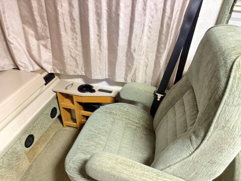 2004 Winnebago Brave