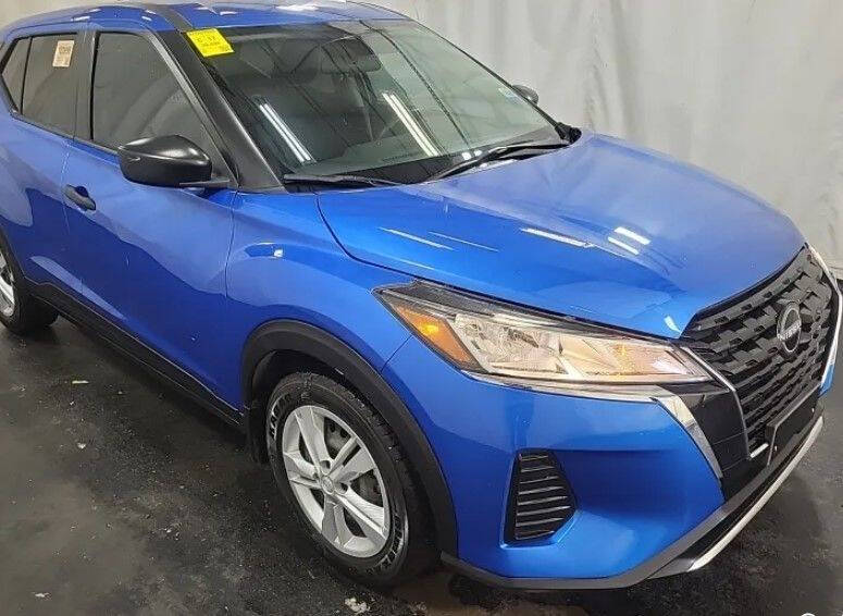2022 Nissan Kicks S