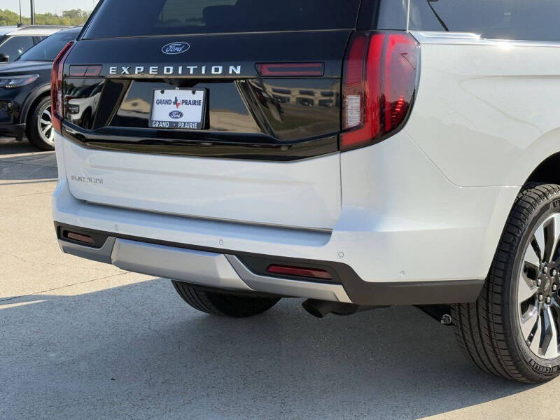 2025 Ford Expedition Platinum