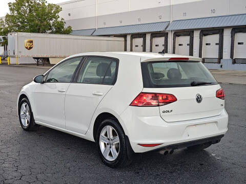 2017 Volkswagen Golf TSI S