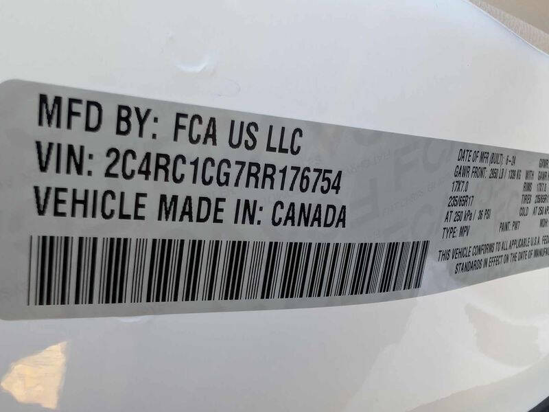 2024 Chrysler Voyager LX