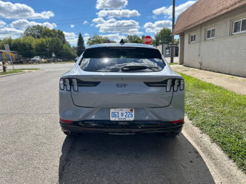 2025 Ford Mustang Mach-E GT