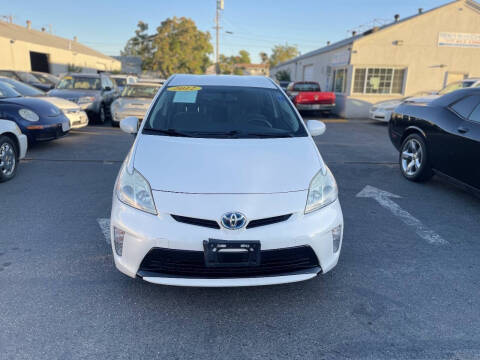 2012 Toyota Prius Two