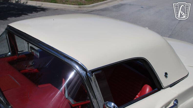 1957 Ford Thunderbird