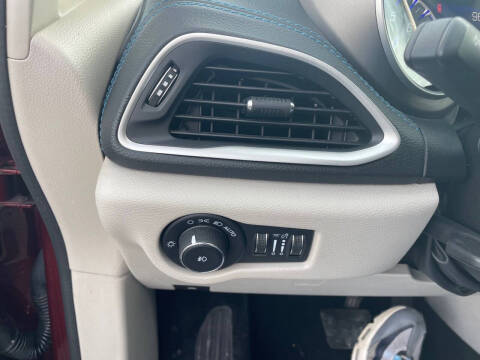 2021 Chrysler Pacifica Touring