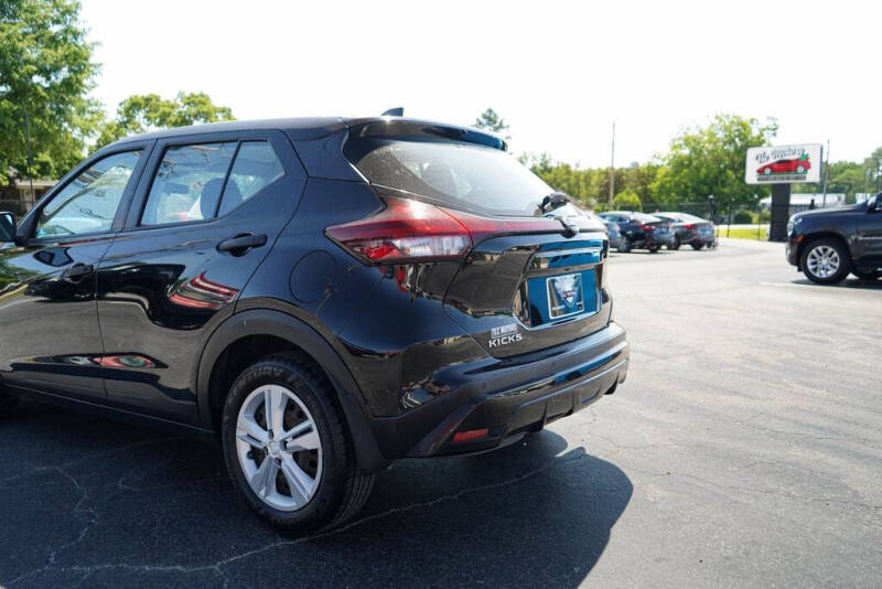 2022 Nissan Kicks S