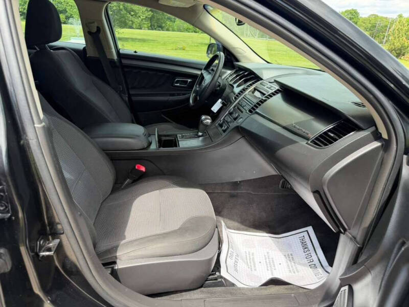 2011 Ford Taurus SEL