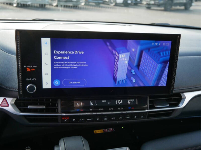 2025 Toyota Sienna Platinum 7-Passenger