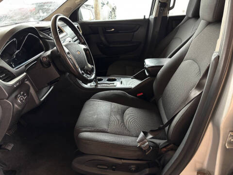 2017 Chevrolet Traverse LT