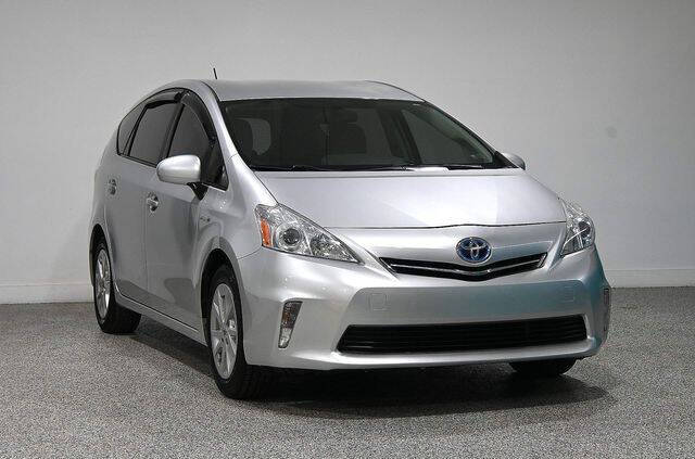 2013 Toyota Prius v Three
