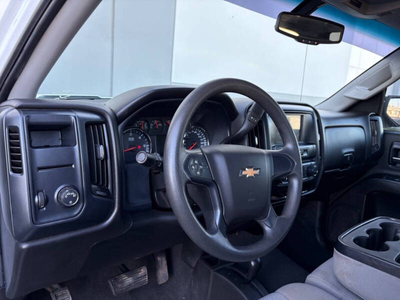 2019 Chevrolet Silverado 1500 LD Custom