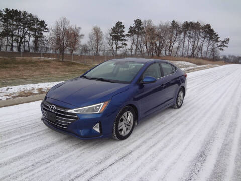 2020 Hyundai Elantra for sale at Garza Motors in Shakopee MN