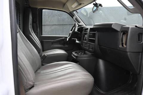 2024 Chevrolet Express 2500
