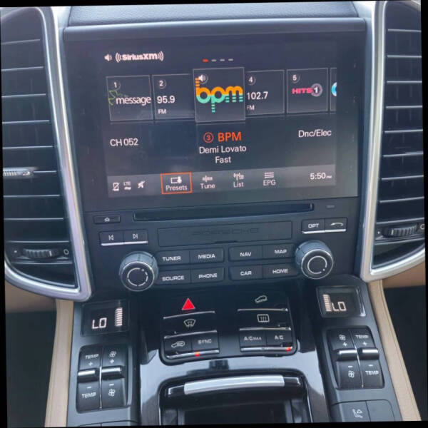 2018 Porsche Cayenne Platinum Edition