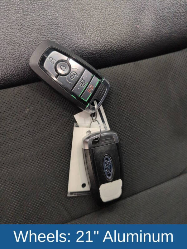 2023 Ford Explorer ST-Line