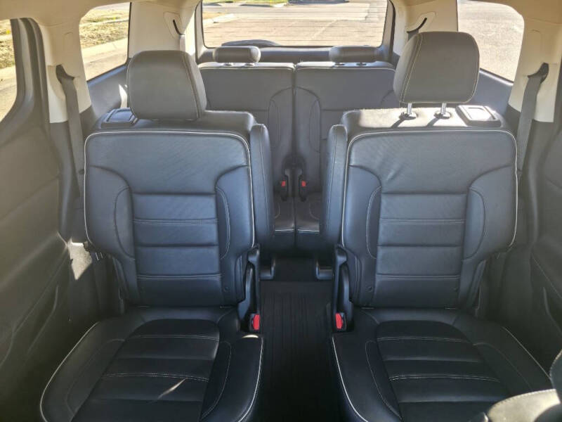 2021 GMC Acadia Denali