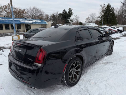 2018 Chrysler 300 S