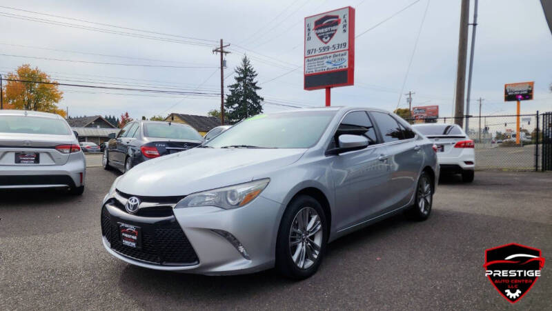 2016 Toyota Camry Special Edition's photo